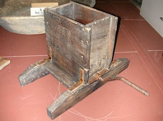 手回し澱粉製造器の画像